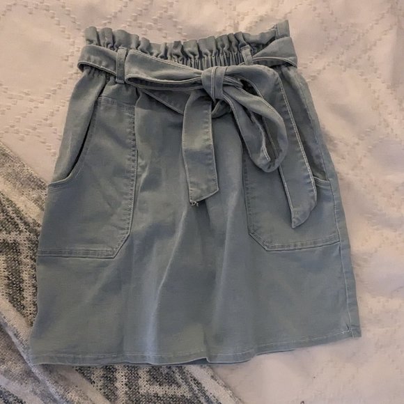 Basic Chambray Skirt with Paperbag Waist - M - Picture 2 of 3